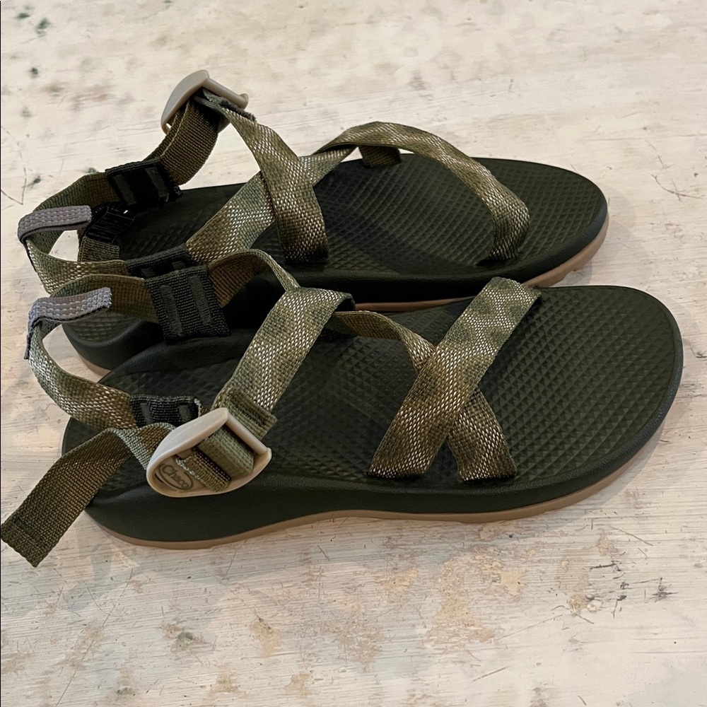 CHACO
Kids Z1 Ecotread Sandals - Vortex Avocado| size 5 - Picture 3 of 7